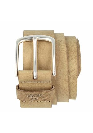 Ceinture en cuir tan avec une boucle en métal argenté, une sangle texturée et un logo "JOOP! JEANS" embossé sur le morceau terminal.
