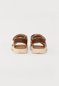 Thumbnail Image 3