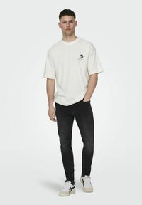 Only & Sons ONSMILO RLYES COAST - Camiseta estampada - bright white 2