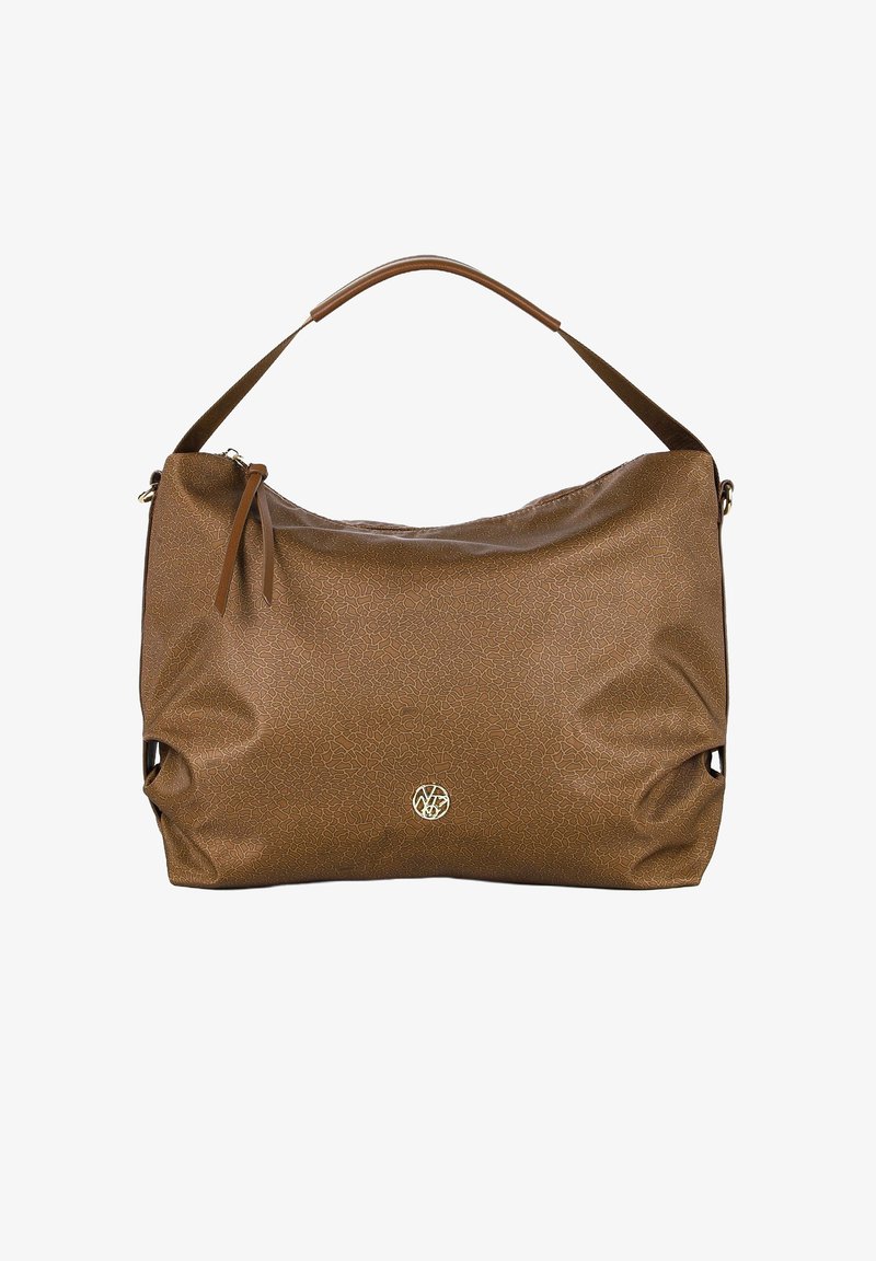 Borsa a tracolla in pelle marrone con superficie texture, manico unico marrone e dettaglio logo dorato sul davanti. Presenta un design morbido e flessibile.