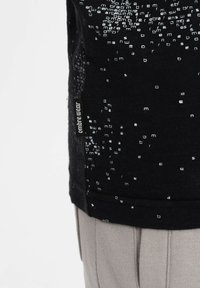 Ombre Triko s potiskem - black