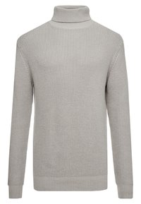 Hellgrau gestrickter Rollkragenpullover mit langen Ärmeln und gerippten Bündchen, Saum und Kragen, vor einem weißen Hintergrund präsentiert.