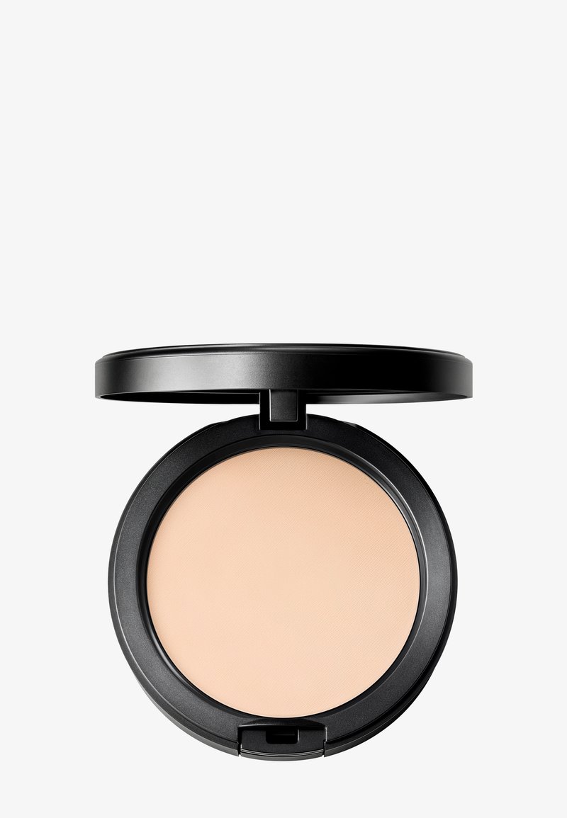 MAC STUDIO FIX POWDER PLUS FOUNDATION - Meikkivoide - nc10