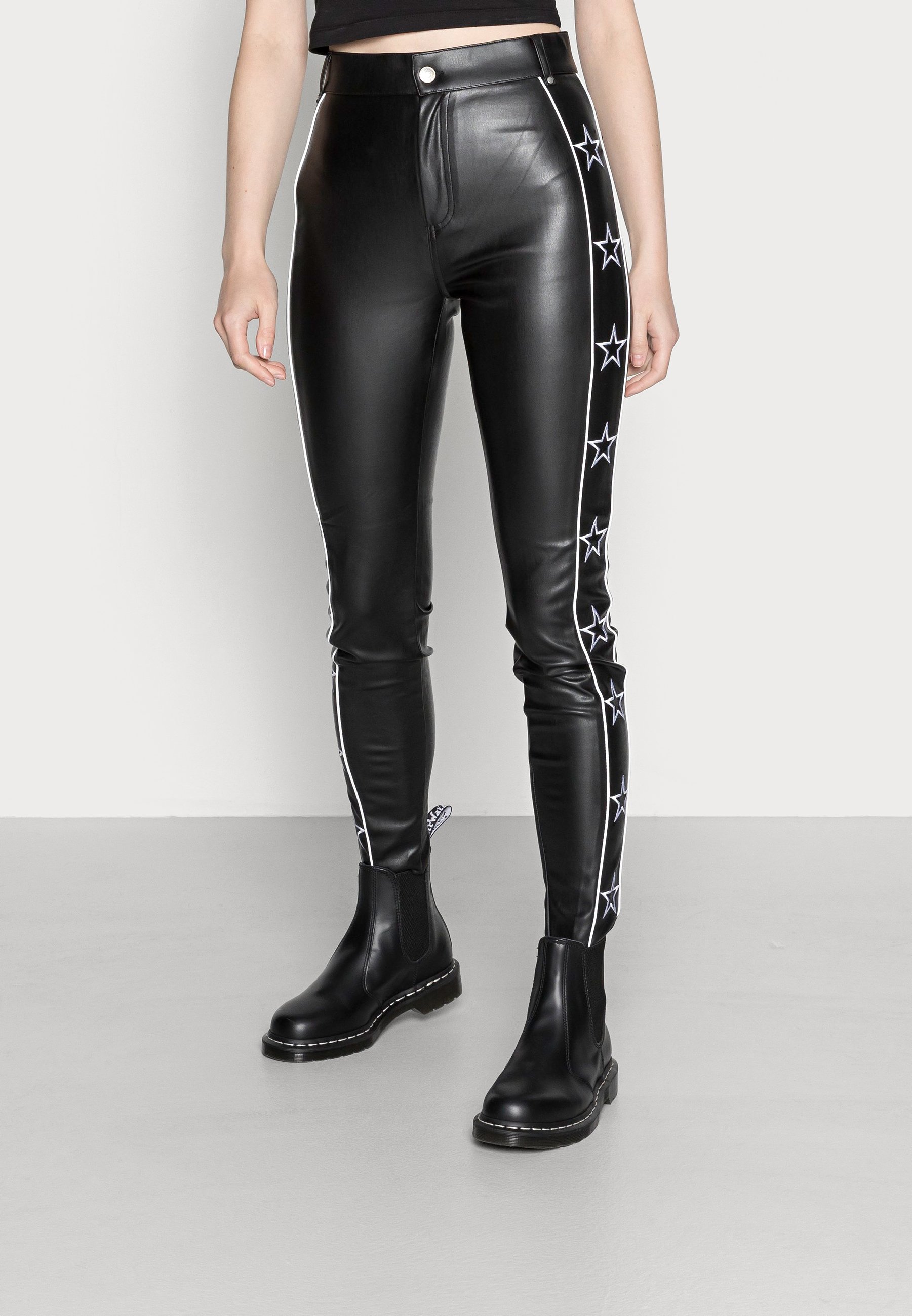 Colourful Rebel STAR PANTS WOMEN - Broek - black/white/Zwart - Zalando.nl