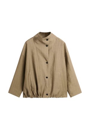 Beige Nadelstreifenjacke mit Stehkragen, schwarzen Knöpfen vorne, langen Ärmeln, seitlichen Taschen und elastischem Saum.