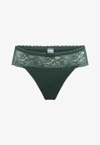 Unselected, garden green