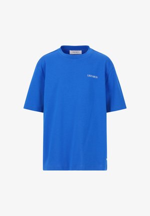 Blå bomulds T-shirt med rund hals, korte ærmer og hvid broderet tekst "LES'ARCS" på brystet. Glat tekstur, normal pasform.