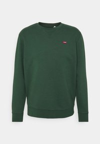 Felpa a girocollo verde scuro con maniche lunghe e piccolo logo rosso Levi's sul petto.
