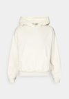 COZY HOODIE - Kapucnis pulóver - bone heather