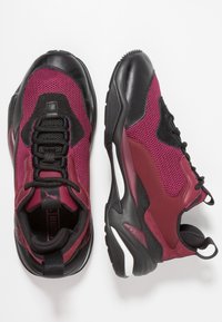 Puma Matalavartiset tennarit - black