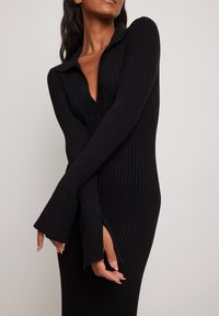 NA-KD Vestido largo - black