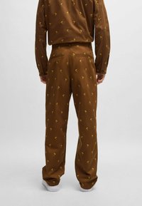 HUGO RENAR - Chinos - brown two
