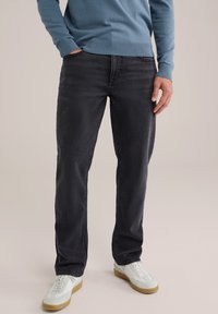 WE Fashion BLUE RIDGE - Straight leg jeans - black