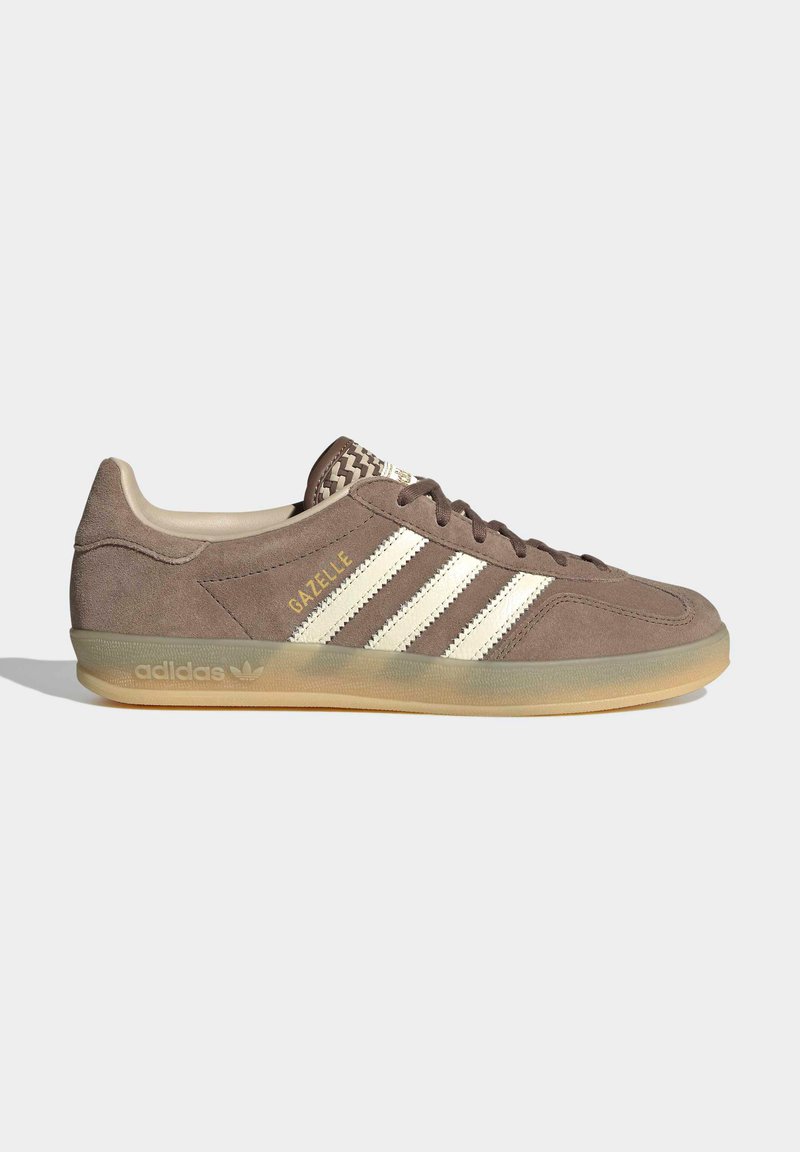 adidas Originals ADIDAS GAZELLE INDOOR - Trainers - marrone chiaro ...