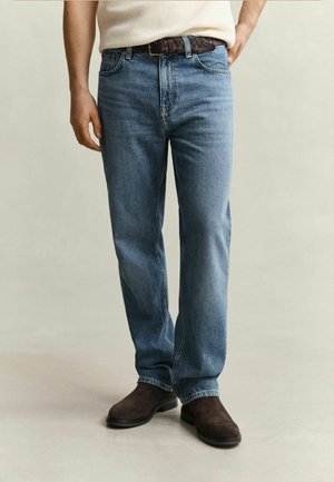 GANT, GANT STRAIGHT FIT JEANS - Straight leg jeans - mid blue broken in