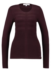 Pull long bordeaux à manches longues avec texture côtelée et motif à rayures horizontales dans la partie supérieure. Encolure ronde, coupe ajustée.