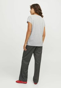 JJXX ASTRID - Trükipildiga T-särk - light grey melange