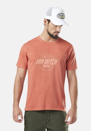 COL ROND ET PRINT DEVANT AVEC ACID WASH EN BRAND - T-shirt imprimé - rouge