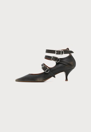 Vivienne Westwood, NAPOLI KITTEN HEEL - Escarpins - off black