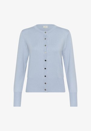 Lichtblauwe gebreide cardigan met een ronde halslijn, knoopsluitingen aan de voorkant en lange mouwen. Voorzien van zilverachtige knopen langs de sluiting.