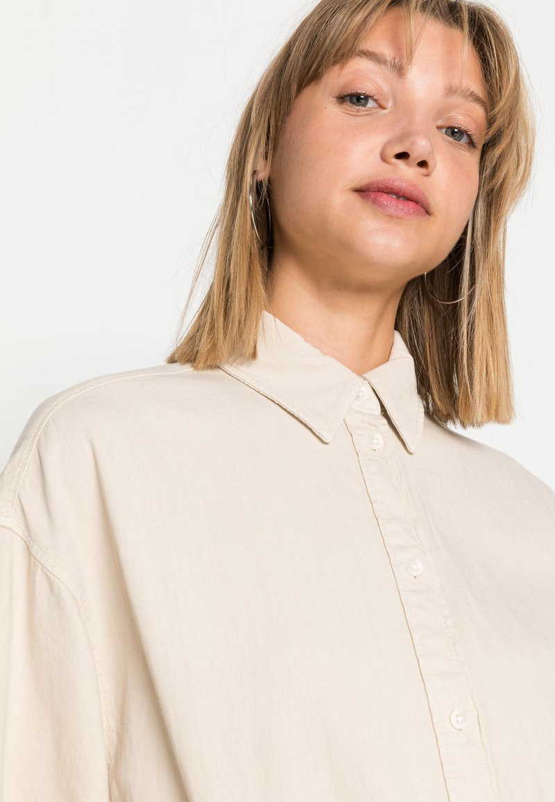 Damen Kleider | Monki Hemdbluse beige dusty light/beige - VF85303 Damen Kleider | Monki Hemdbluse beige dusty light/beige - VF85303