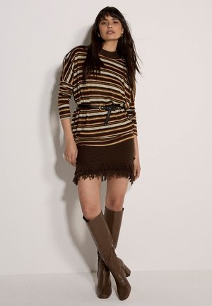 Camiseta de manga larga - brown