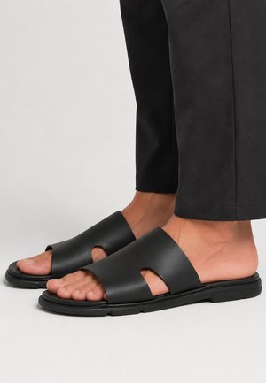 Gusti Leder, SHOES GARRET - Pantolette flach - schwarz