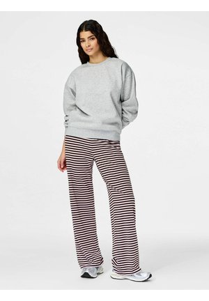 PCLAYA WIDE NOOS - Spodnji deli trenirk - hot fudge