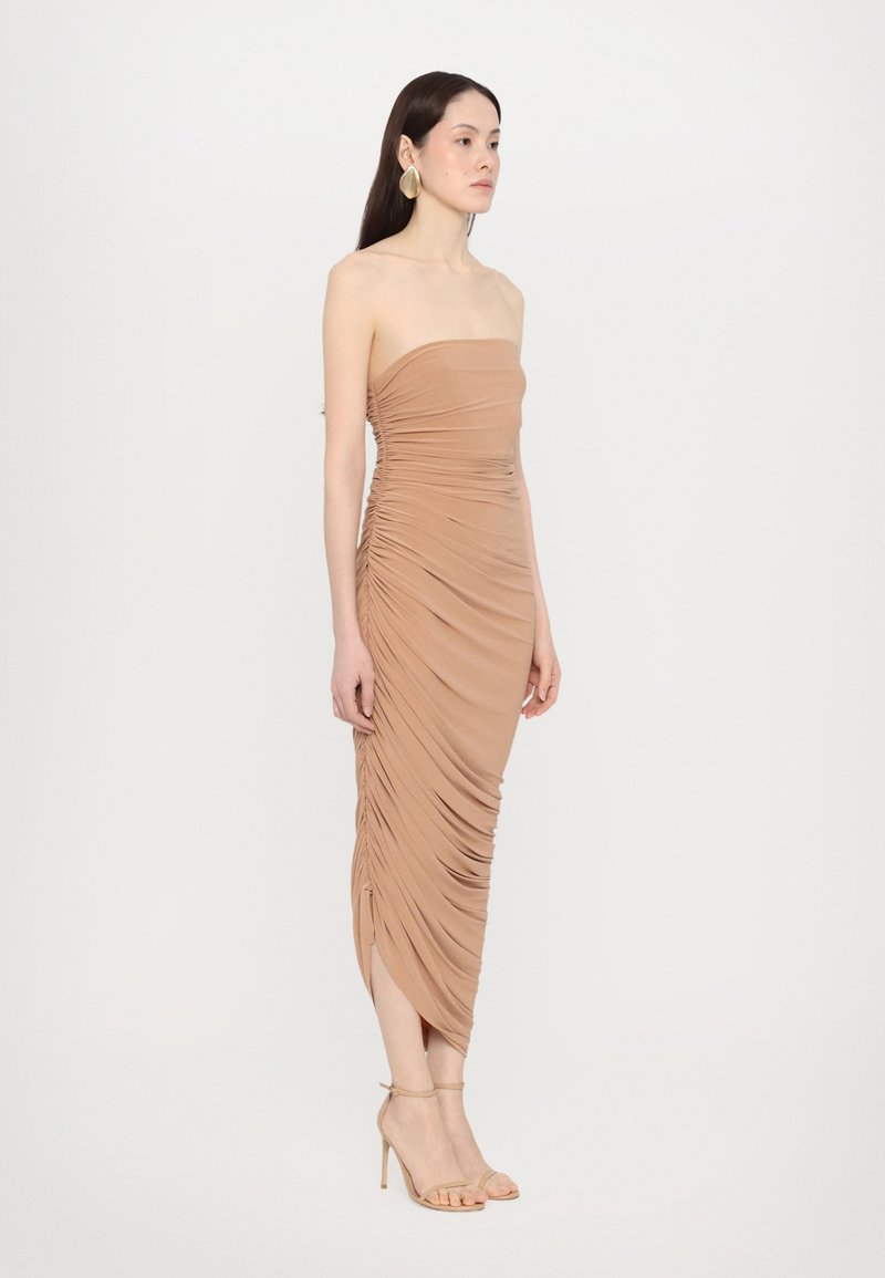 Norma Kamali STRAPLESS DIANA GOWN - Jersey dress - cappuccino/light brown -  Zalando.co.uk