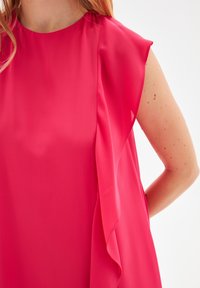 adL RUFFLED SLEEVELESS - Freizeitkleid - pink