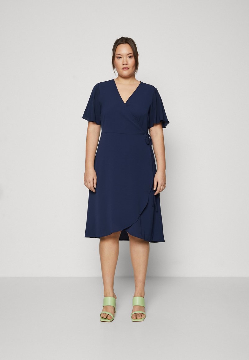 Vero Moda Curve - VMCSAKI WRAP DRESS  - Freizeitkleid - navy blazer, Vergrößern