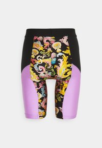 Short noir taille haute avec un motif baroque floral multicolore vibrant à l'avant et des panneaux latéraux violets, vu de dos.