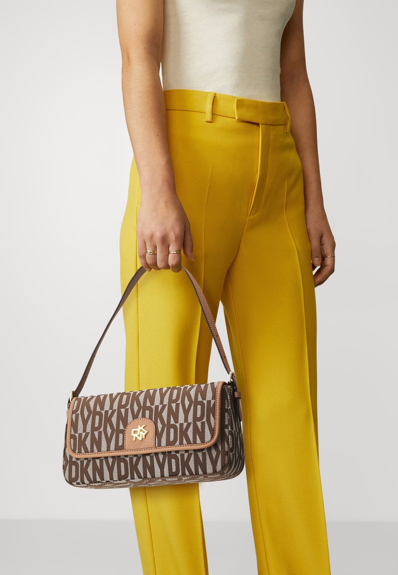 DKNY SHOULDER BAG Handbag chino/cashew/brown Zalando.co.uk