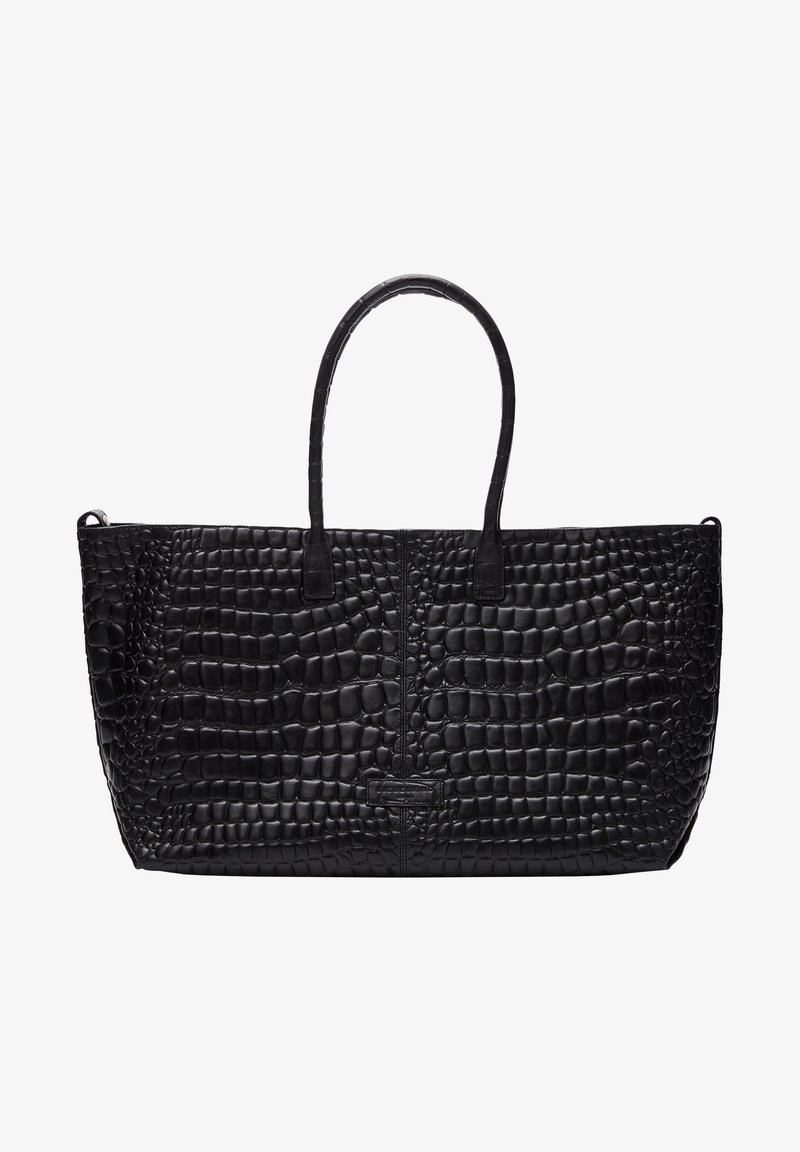 Sac cabas noir avec motif crocodile texturé, deux longues anses et forme rectangulaire sur fond blanc.
