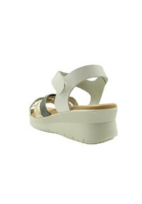 Merisell Sandalias con plataforma - blanco