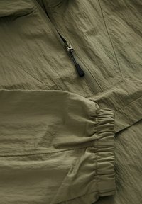 Thumbnail Image 7