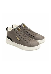 Grijze leren hoge sneakers met een witte zool, voorzien van een luxueuze binnenkant, zwarte accenten en een gouden vleugel-embleem aan de zijkant.