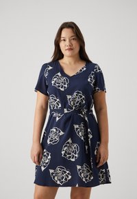 Vero Moda Curve VMCEASY DRESS - Robe de jour - darkblue