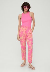 s.Oliver REGULAR - Jogginghose - pink
