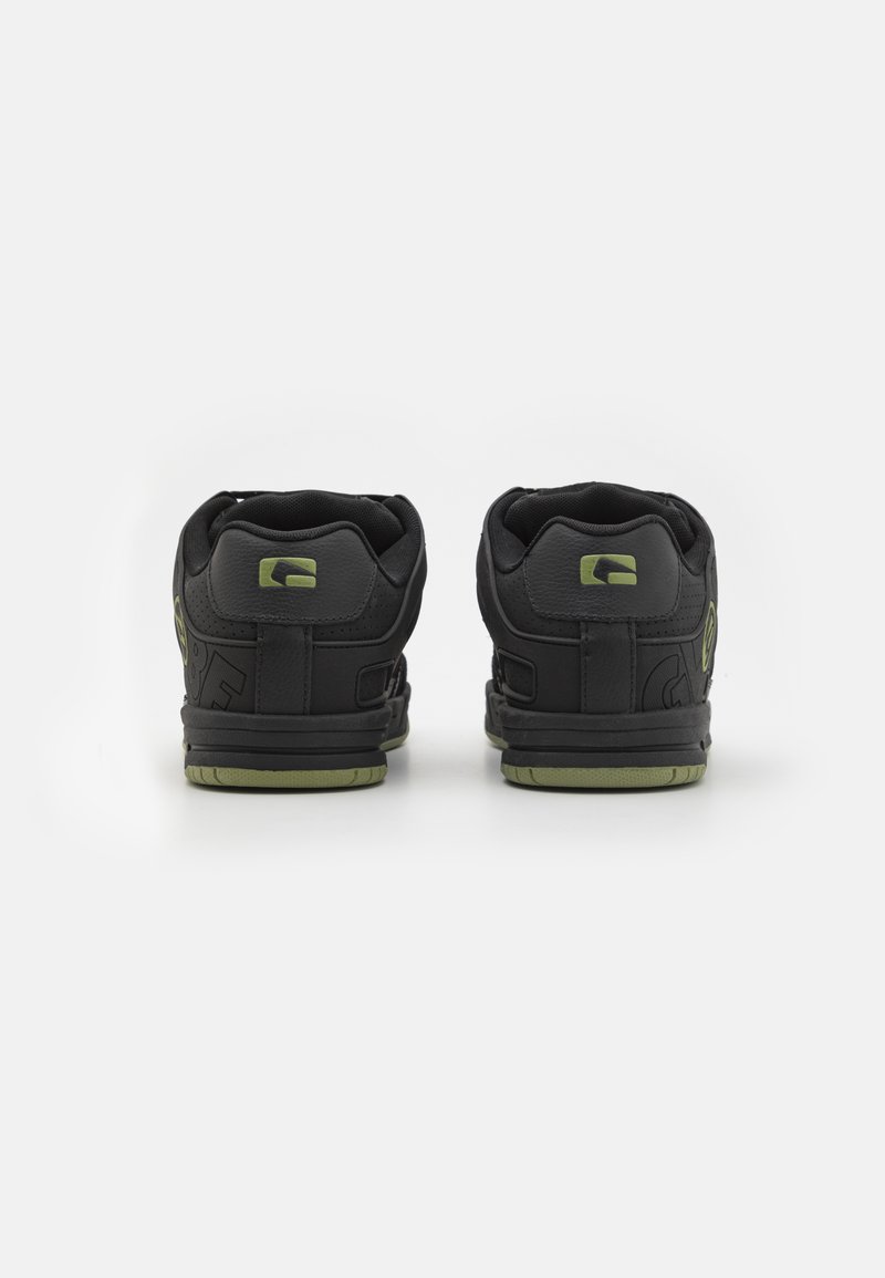 Globe Scarpe Da Skateboard Tilt Uomo - Black Green Stipple, Suola Waffle EVA Con Shockbed Nitrolite, Taglia 46 EU