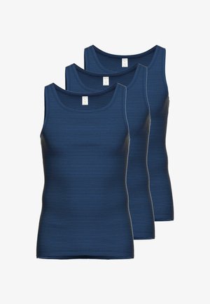 Drie marineblauwe mouwloze geribbelde tanktops met horizontale strepen, overlappend gerangschikt tegen een witte achtergrond.