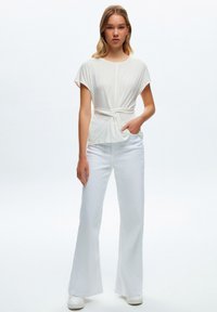 adL FRONT TIE - Camicetta - beige