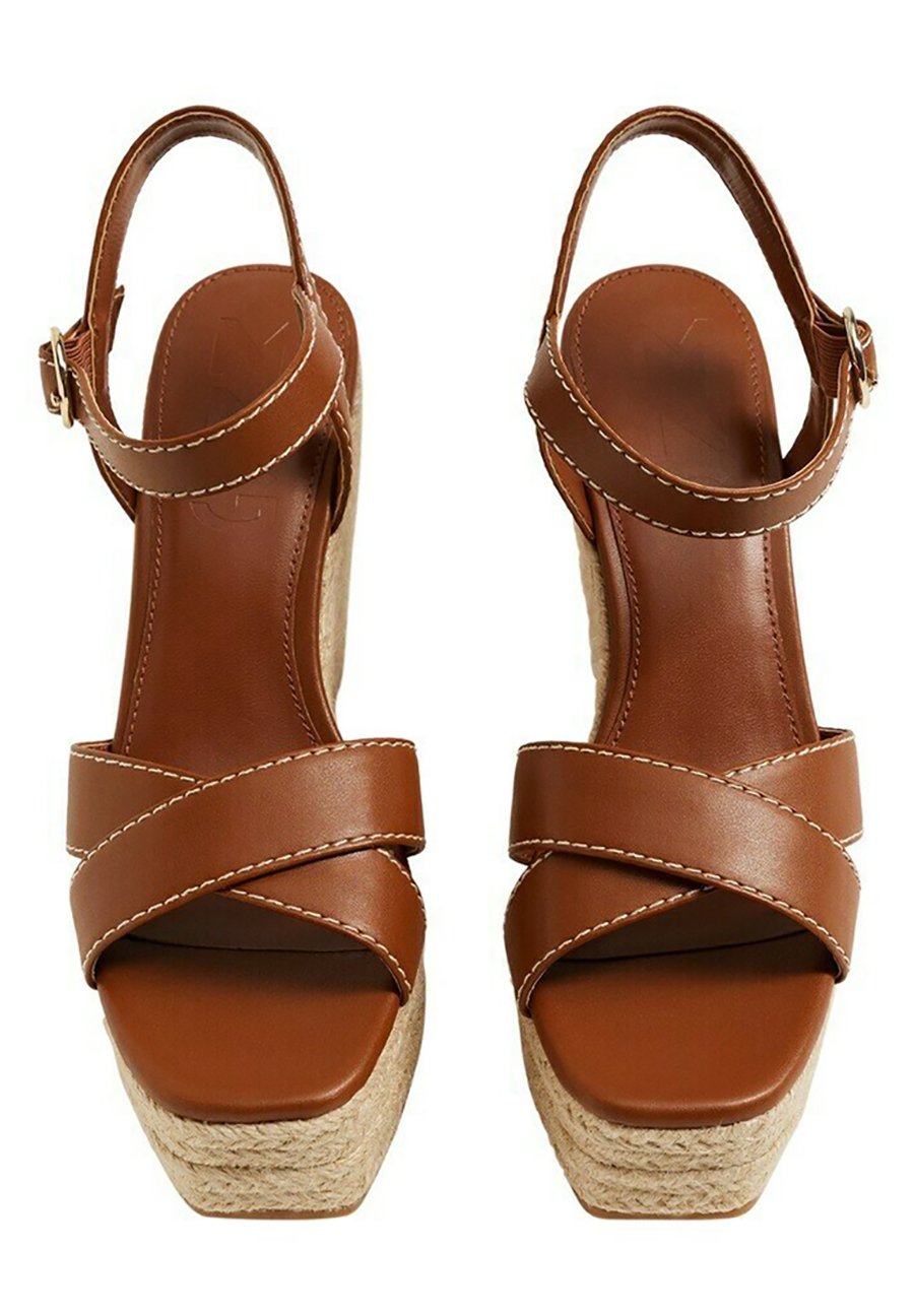 Mango Sandalias de cuña - middenbruin/marrón - Zalando.es