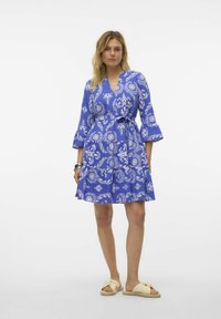 Vero Moda ZERA  - Dnevna haljina - dazzling blue