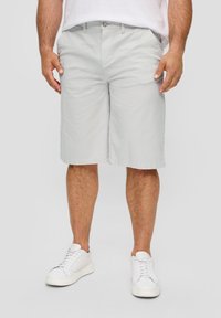 s.Oliver BERMUDA MIT SCHLAUFEN - Shorts - hellgrau