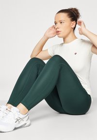 Björn Borg ESSENTIAL - Tajice - scarab