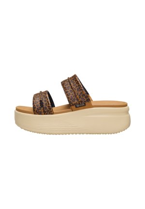 Sandalo con platform, suola spessa beige e due larghe fasce marroni con stampa leopardata sulla parte superiore.