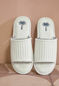 Next Pantofole - white palm