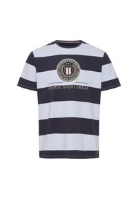 Īsām piedurknēm kokvilnas T-krekls ar tumši zilu un gaiši zilām svītrām, apaļu kakla izgriezumu un centrālajiem grafikas attēliem ar tekstu "FQ1924 SPORTSWEAR."