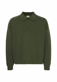 Olivengrønn genser med polo-krage, tre knappelukking, ribbestrikkede mansjetter og nederkant. Laget av strukturert strikket stoff.